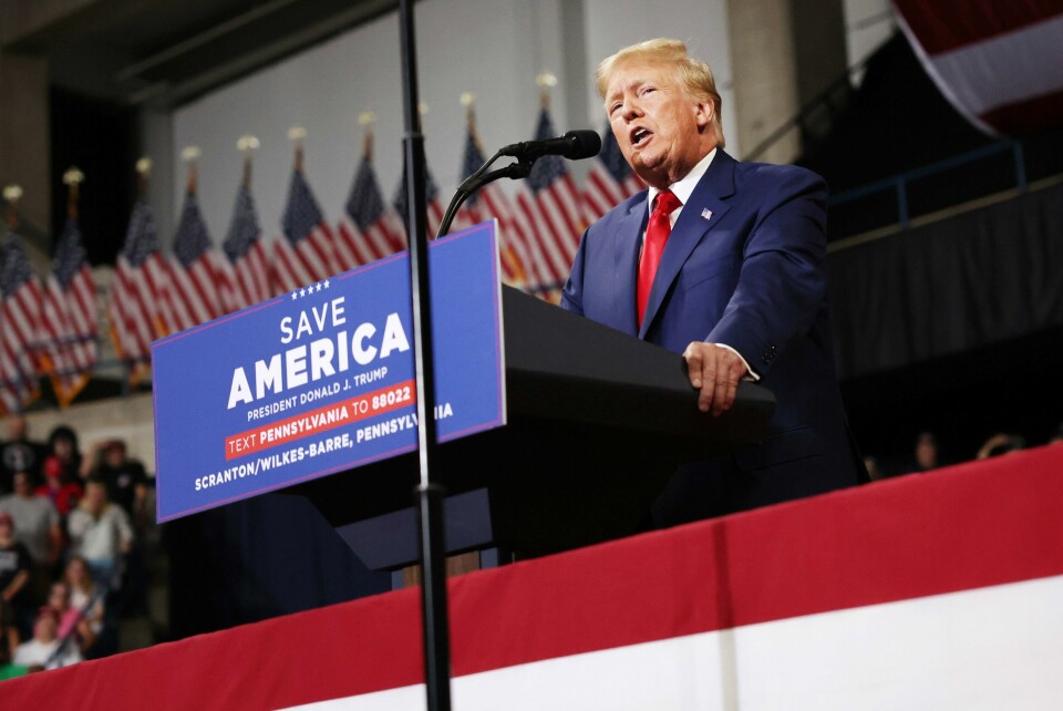 USAs tidligere president Donald Trump ønsker at alle som er dømt for stormingen av Capitol Hill skal benådes. USAs tidligere president Donald Trump ønsker at alle som er dømt for stormingen av senatsbygningen skal benådes.