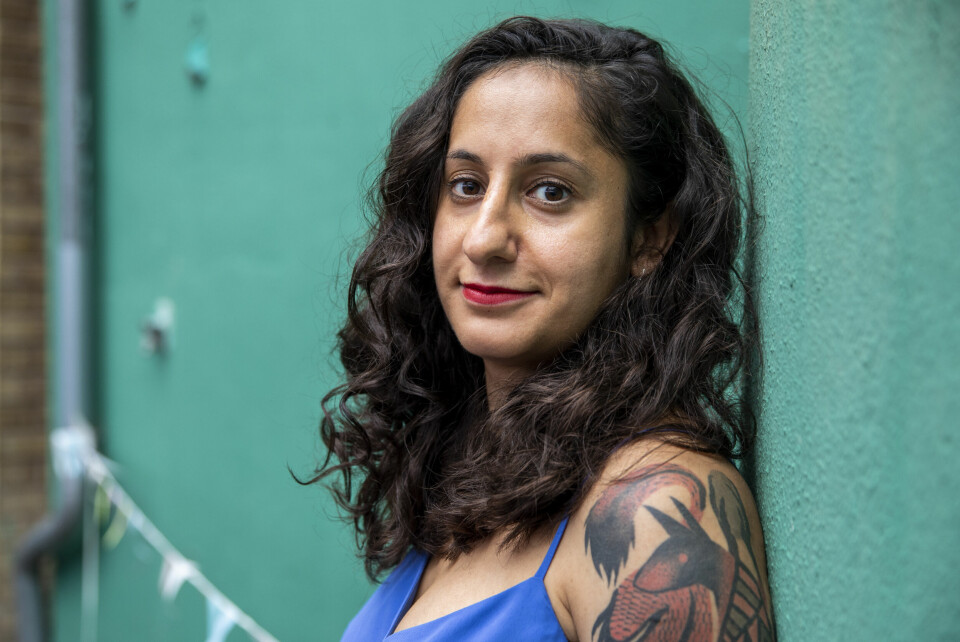 Begard Reza i organisasjonen Salam bestrider at hun har gjort seg aktivt utilgjengelig, og påpeker at hens offentlige e-postadresse ligger enkelt tilgjengelig. Begard Reza i organisasjonen Salam bestrider at hun har gjort seg aktivt utilgjengelig, og påpeker at hens offentlige e-postadresse ligger enkelt tilgjengelig.