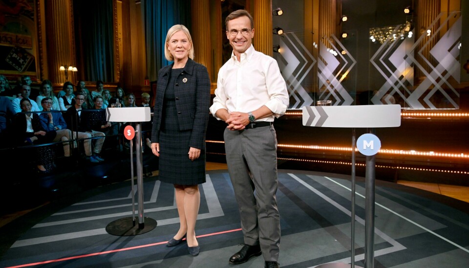 Statsminister Magdalena Andersson (S) og Moderaternas partileder Ulf Kristersson (M) møttes lørdag til duell i svensk TV4. Foto: Fredrik Sandberg/TT / NTB Statsminister Magdalena Andersson (S) og Moderaternas partileder Ulf Kristersson (M) møttes lørdag til duell i svensk TV4. Foto: Fredrik Sandberg/TT / NTB