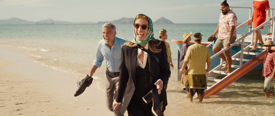 «Ticket To Paradise» med George Clooney (bak til venstre) og Julia Roberts. «Ticket To Paradise» med George Clooney (bak til venstre) og Julia Roberts.