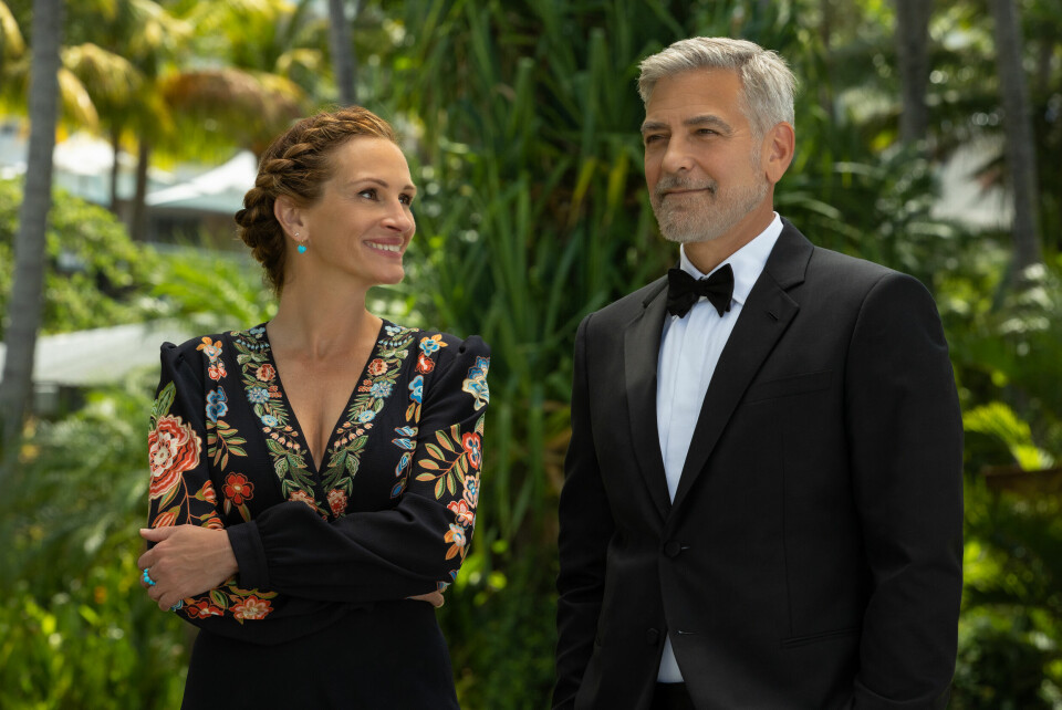 «Ticket To Paradise» med George Clooney (bak til venstre) og Julia Roberts. «Ticket To Paradise» med George Clooney (bak til venstre) og Julia Roberts.