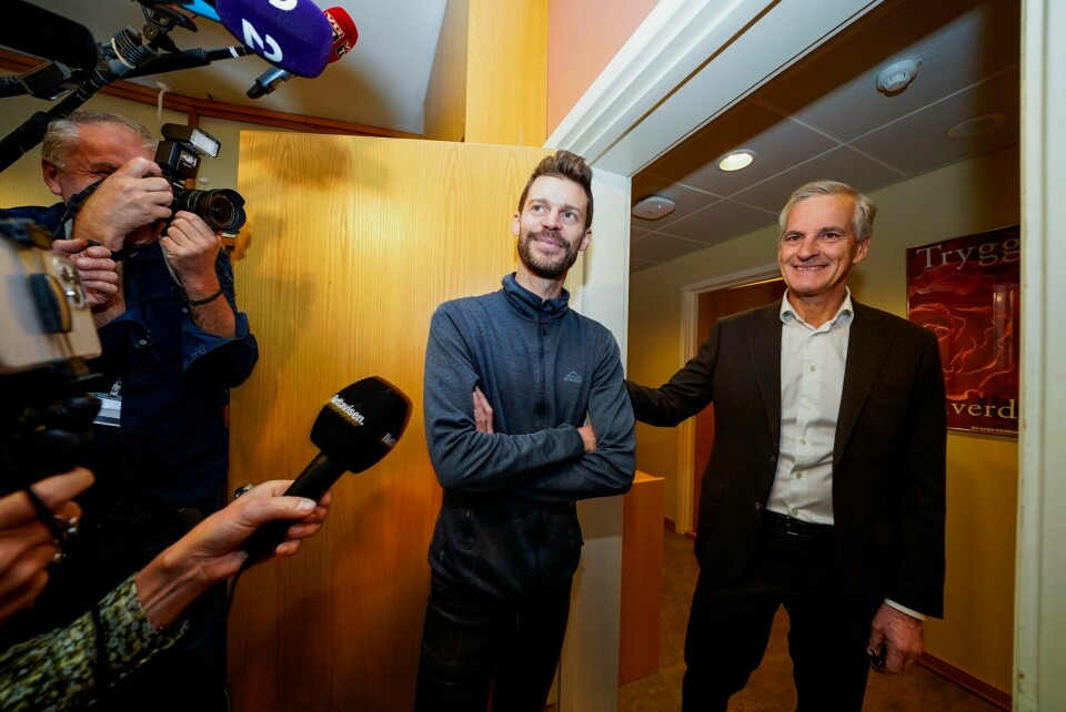 Rødt-leder Bjørnar Moxnes møter AP-leder Jonas Gahr Støre på Stortinget. Rødt-leder Bjørnar Moxnes møter Ap-leder Jonas Gahr Støre på Stortinget. Foto: Heiko Junge / NTB