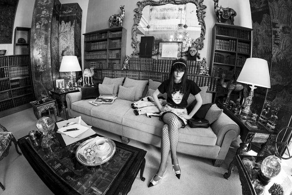 Rebellen Coco Chanel satt alle regler for kvinnemote på prøve med sin opprørske design. Her fra årets cruise wear-kolleksjon. Rebellen Coco Chanel satt alle regler for kvinnemote på prøve med sin opprørske design. Her fra årets cruise wear-kolleksjon.