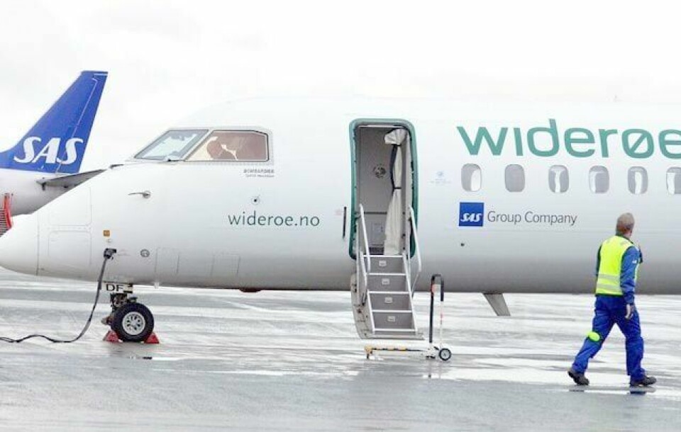 Nå er også flyarvingen Per Braathen interessert i å kjøpe Widerøe. Fra før har trafikkselskapet Torghatten og en gruppe ansatte i Widerøe meldt sin interesse for kjøp.