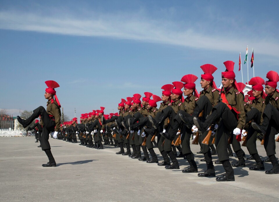 India vil modernisere sitt lenge underprioriterte forsvar. Her er Jammu Kashmir-regimentet av Indias hær under en militæroppvisning i Srinagar, i mars. FOTO: DAR YASIN/NTB SCANPIX India vil modernisere sitt lenge underprioriterte forsvar. Her er Jammu Kashmir-regimentet av Indias hær under en militæroppvisning i Srinagar, i mars. FOTO: DAR YASIN/NTB SCANPIX