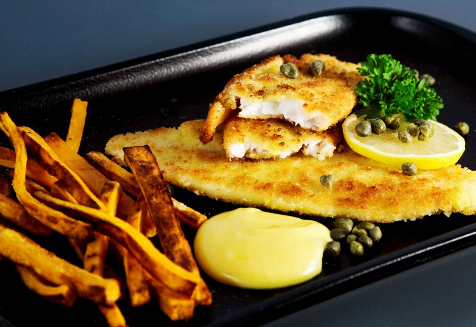Det beste av to verdener – wienerschnitzel og fish & chips – blir til én som er enda bedre. FOTO: CARL MARTIN NORDBY