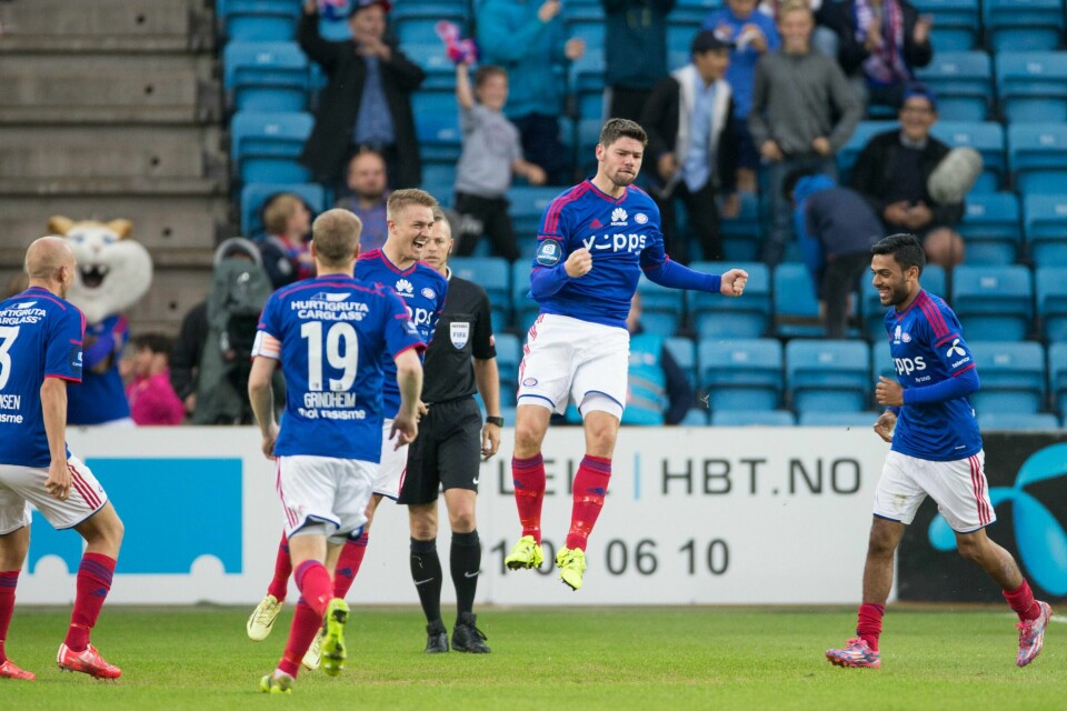 Vendepunktet på Ullevaal: Daniel Fredheim Holm har scoret. Og da gikk mye i stå for Vålerenga. FOTO: AUDUN BRAASTAD/NTB SCANPIX