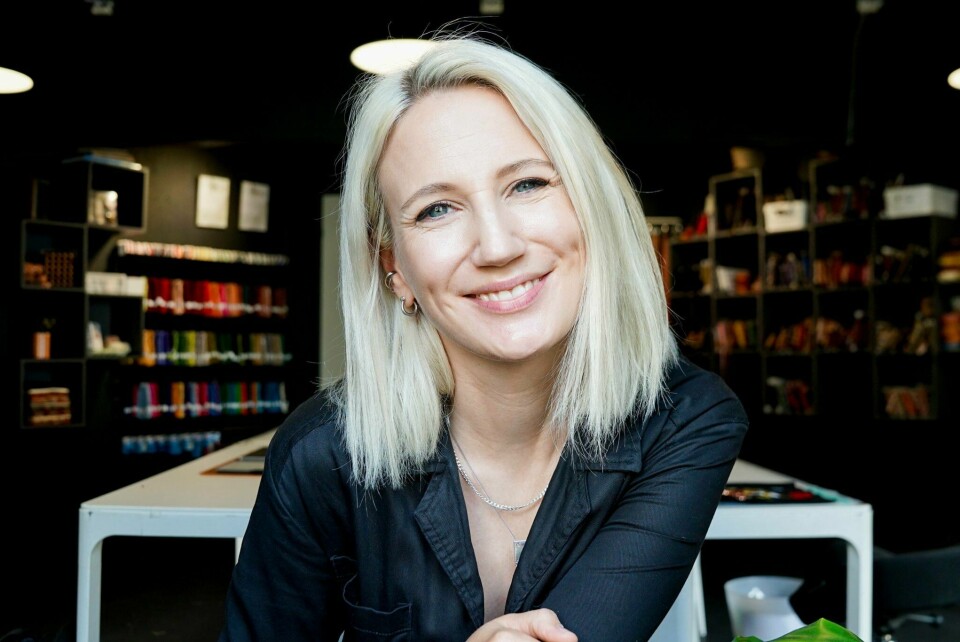 Siri Sveen Haaland har startet egne nettkurs for deg som ønsker å sy bunaden selv. Siri Sveen Haaland har startet egne nettkurs for deg som ønsker å sy bunaden selv.