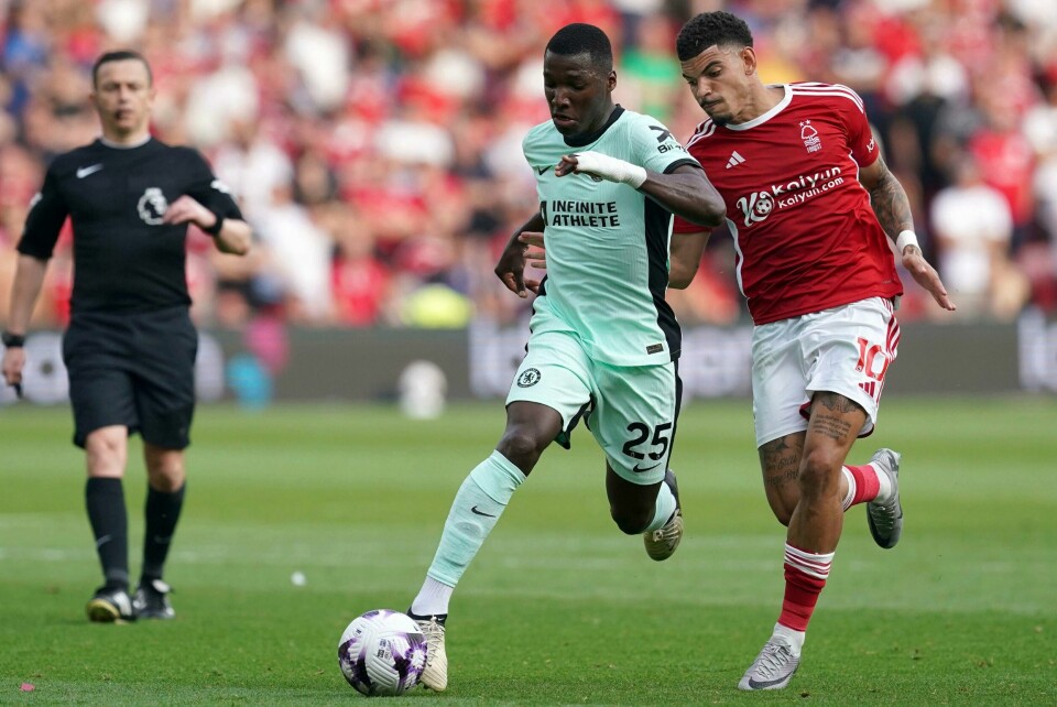 Morgan Gibbs-White (t.h.) og Nottingham Forest tapte, men plassen i Premier League er så godt som trygg. Foto: Martin Rickett / PA via AP / NTB Morgan Gibbs-White (t.h.) og Nottingham Forest tapte, men plassen i Premier League er så godt som trygg. Foto: Martin Rickett / PA via AP / NTB