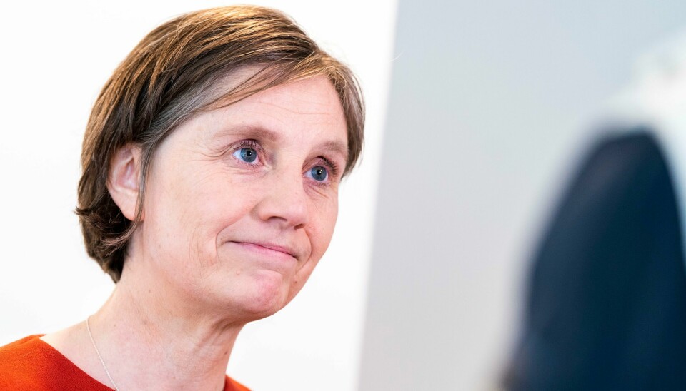 Barne- og familieminister Kjersti Toppe (Sp). Barne- og familieminister Kjersti Toppe (Sp) etter møtet med Fornybar Norge, Distriktsenergi og Samfunnsbedriftene energi for å diskutere arbeidet som blir gjort i bransjen for å lage en standard spotprisavtale. Foto: Håkon Mosvold Larsen / NTB