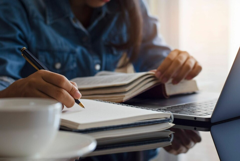 Samfunnet er ikke tjent med at en stor kjønnsubalanse forplanter seg fra studier og inn i arbeidslivet, mener Dagsavisen på lederplass. Samfunnet er ikke tjent med at en stor kjønnsubalanse forplanter seg fra studier og inn i arbeidslivet, mener Dagsavisen på lederplass.