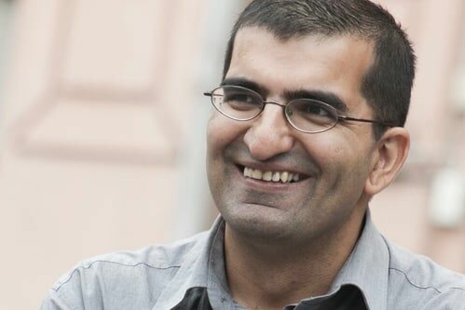 Shoaib Sultan Mann med briller