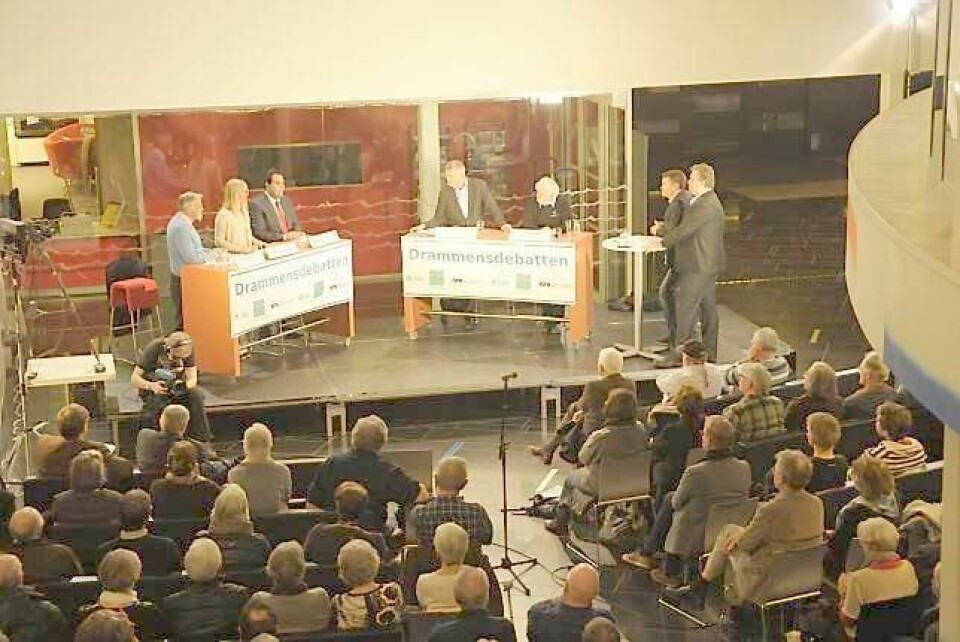Per-Erik Marheim (Redd Marienlyst)(f.v.), Ulla Nordgarden (V) og Masud Gharakhani (Ap) møtte blant andre ordfører Tore O. Hansen til debatt.