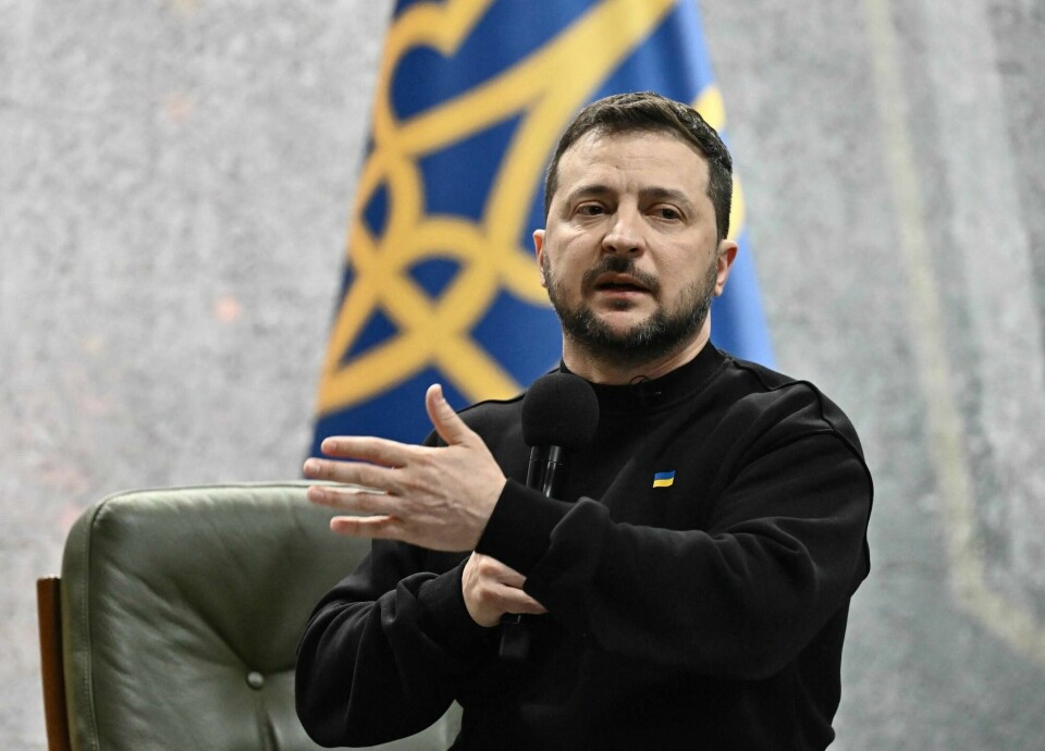 Ukrainas president Volodymyr Zelenskyj (bildet) mener Vladimir Putin er i trøbbel på hjemmebane.