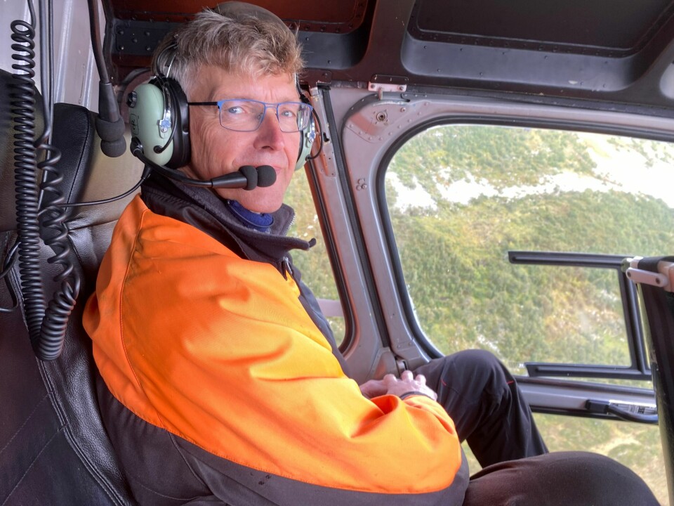 Grensekommisær Anders Østeraas er mye ute i felt. Det er nødvendig når riksgrensa skal kontrolleres. Grensekommisær Anders Østeraas er mye ute i felt. Det er nødvendig når riksgrensa skal kontrolleres.