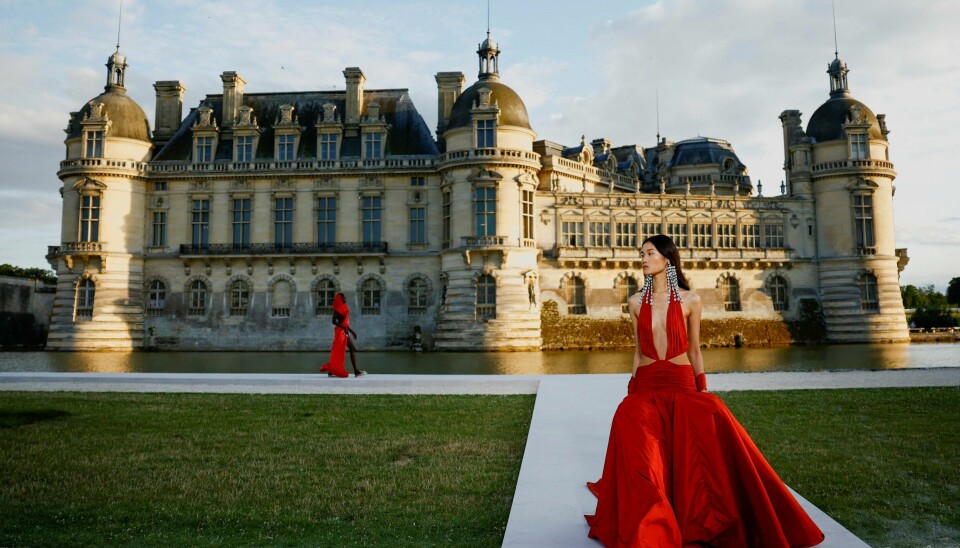 Fra designer Pierpaolo Picciolis show for motehuset Valentino under haute couture-uken Fra designer Pierpaolo Picciolis show for motehuset Valentino under haute couture-uken