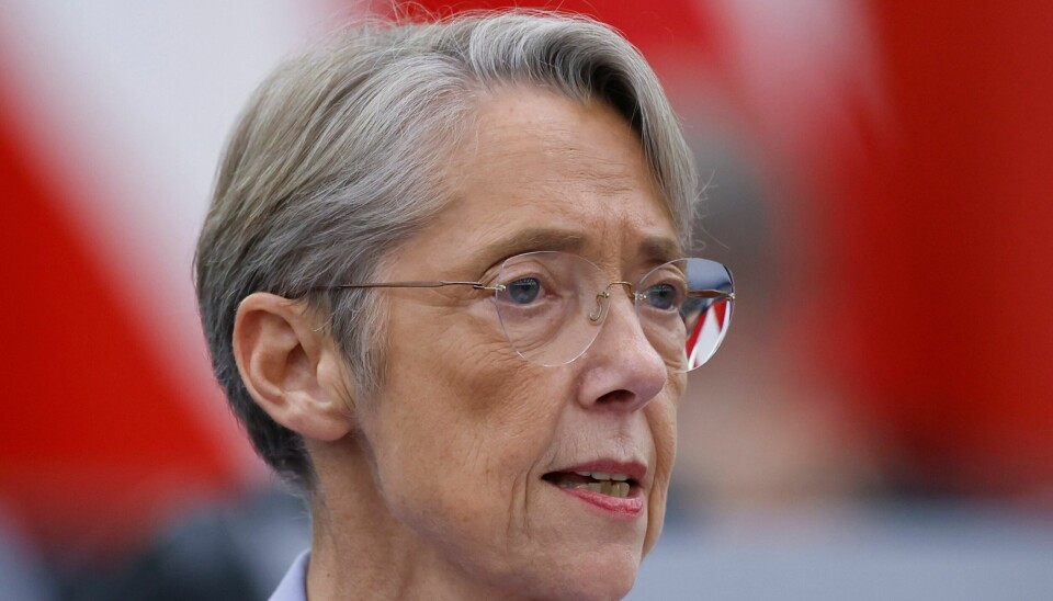 Den franske statsministeren Elisabeth Borne er bekymret for nye opptøyer under nasjonaldagsfeiringen neste uke. Frankrikes statsminister Elisabeth Borne reiser til Berlin. Foto: Jean-François Badias / AP / NTB