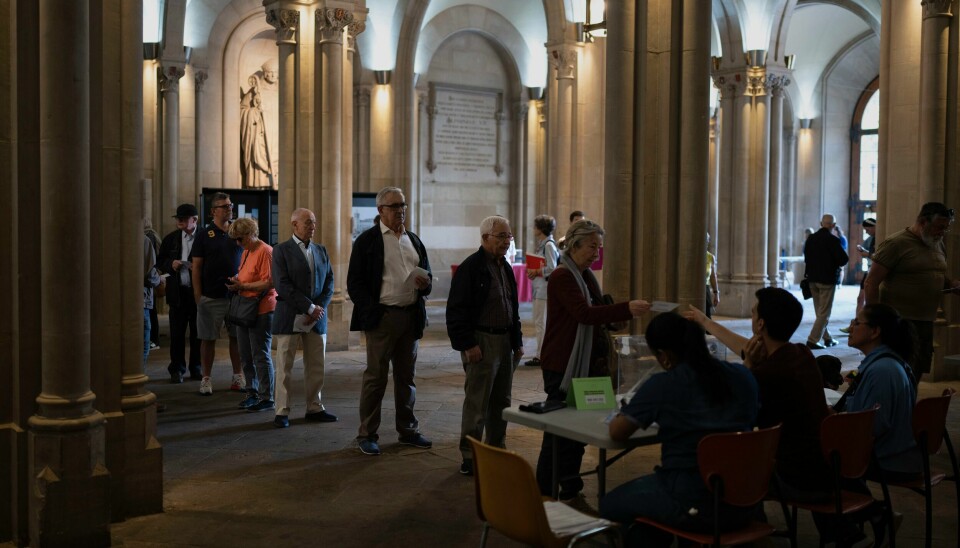 Folk venter i kø for å stemme i lokalvalget i Barcelona 28. mai. I slutten av juli skal det stemmes på nytt over hvem som skal styre Spania, noe som blir ekstra viktig for Catalonia. Folk venter i kø for å stemme i lokalvalget i Barcelona 28. mai. I slutten av juni skal det stemmes på nytt over hvem som skal styre Spania, noe som blir ekstra viktig for Catalonia. Foto: Emilio Morenatti / AP / NTB