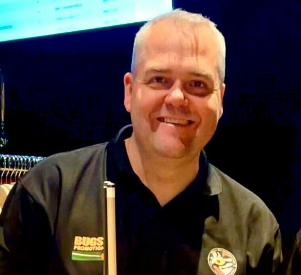 Roy Steffensen tar en pause fra valgkampen for å spille nordisk mesterskap i 10-ball i Gøteborg. Roy Steffensen tar en pause fra valgkampen for å spille nordisk mesterskap i 10-ball i Gøteborg.