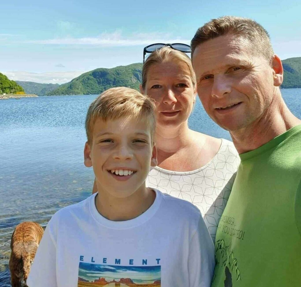 Paul, Britta og Dirk Görner synes det er fint å bo et sted der de kan få oppleve fire årstider. De er spent på vinteren i Sauda. Paul, Britta og Dirk Görner synes det er fint å bo et sted der de kan få oppleve fire årstider. De er spent på vinteren i Sauda.