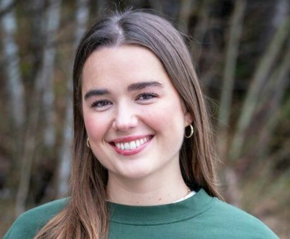Som leder for et stort ungdomsparti, bør Ola Svenneby være bevisst på hvordan hans ord påvirker debatten, skriver Amanda Hylland Spjeldnæs. Hun inviterer Unge Høyre-lederen på kurs i antirasisme. Amanda Hylland Spjeldnæs