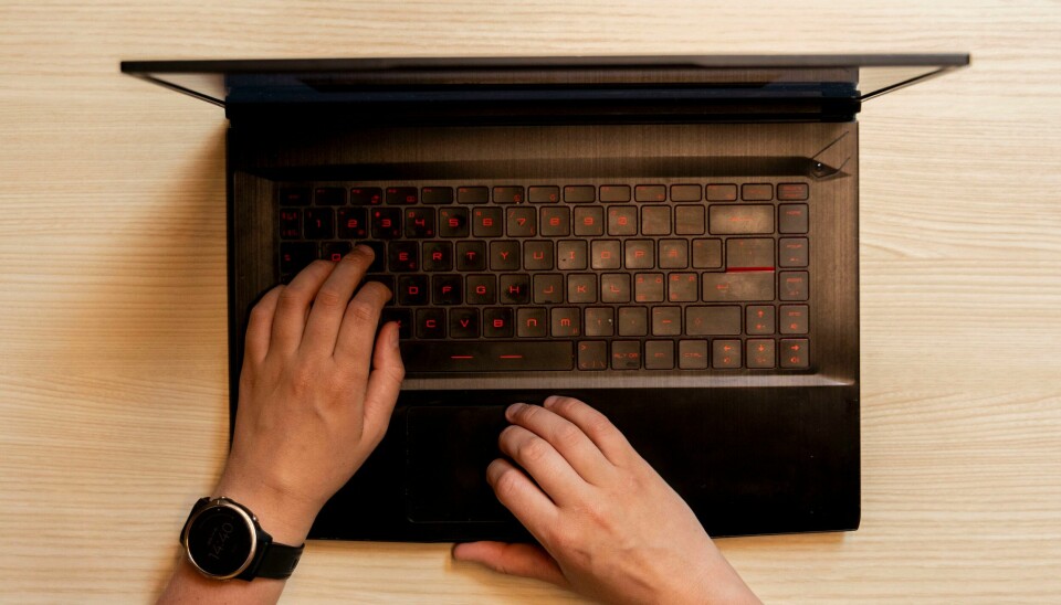 Illustrasjonsfoto. Brenner du inne med god sakprosa? Da vil Bonnier høre fra deg.Illustrasjonsbilde av datamaskin, data, tastatur, datamaskin.Foto: Beate Oma Dahle / NTB