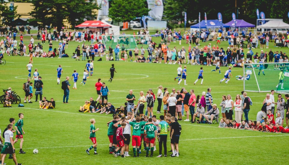 Enten du mener årsaken heter «islam» eller «trangboddhet»: Vi må finne botemiddel på den gryende volden på fotballbaner i Norge, skriver vår kommentator. Enten du mener årsaken heter «islam» eller «trangboddhet»: Vi må finne botemiddel på den gryende volden på fotballbaner i Norge, skriver vår kommentator.