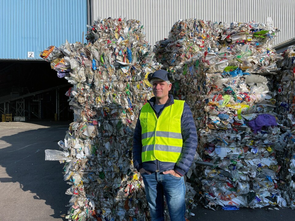 I dag kjøres i stor grad husholdningsplast til Tyskland, hvor den ettersorteres og materialgjenvinnes. Om to år setter Karl Johan Ingvaldsen, administrerende direktør i Plastretur, i gang Norges første nasjonale finsorteringsanlegg for plastemballasje. Karl Johan Ingvaldsen, administrerende direktør i Plastretur.