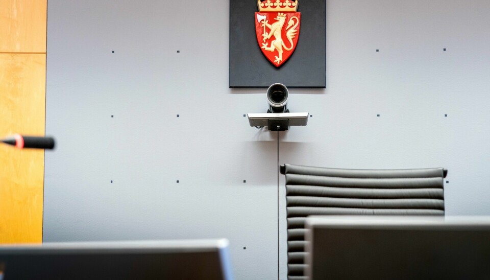 Tidligere i år tok arvingene til den avdøde ut søksmål mot kvinnen, som skal ha hatt et forhold til avdøde over flere år. Tidligere i år tok arvingene til den avdøde ut søksmål mot kvinnen, som skal ha hatt et forhold til avdøde over flere år.