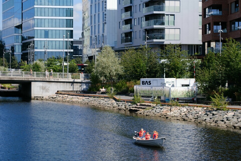 Familien Hamarstrøm fikk en flott båttur i det fine været. Båtliv på Grønland.