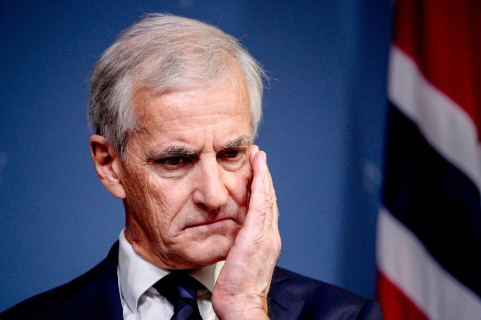 Både i stil og politisk substans mangler statsminister Jonas Gahr Støre (Ap) en identifisering med arbeiderbevegelsens historie og ideologi, mener William M. Lafferty. Jonas Gahr Støre, statsminister