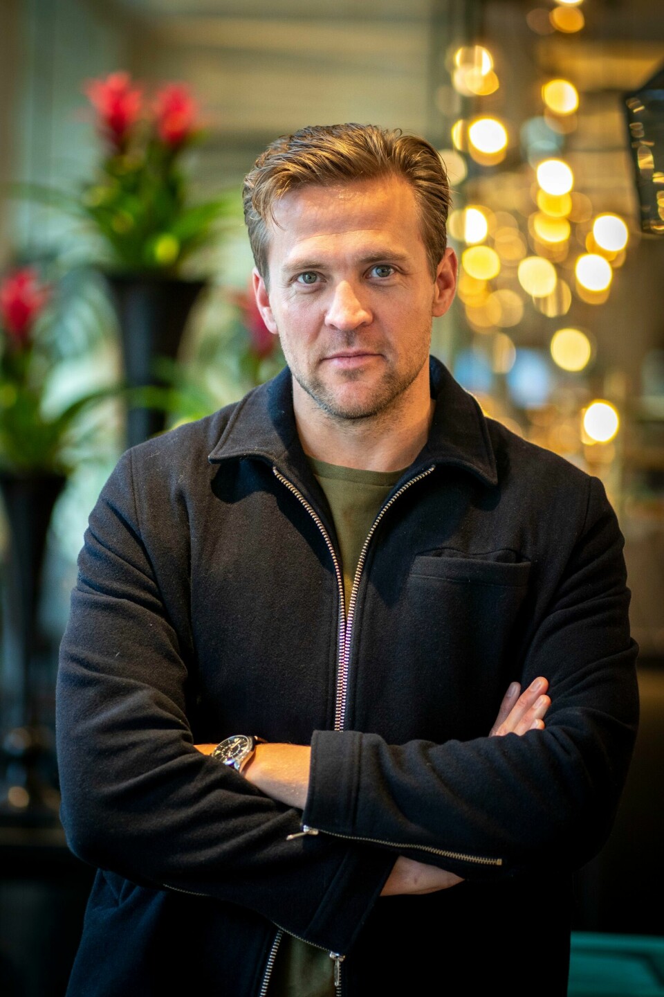 Tobias Santelmann da han spilte i NRKs storserie «Atlantic Crossing» i 2020. Nå blir han Harry Hole i Netflix-satsingen på Jo Nesbøs-bøker. Tobias Santelmann da han spilte i NRKs storserie «Atlantic Crossing» i 2020. Nå blir han Harry Hole i Netflix-satsingen på Jo Nesbøs-bøker. Foto: Heiko Junge / NTB