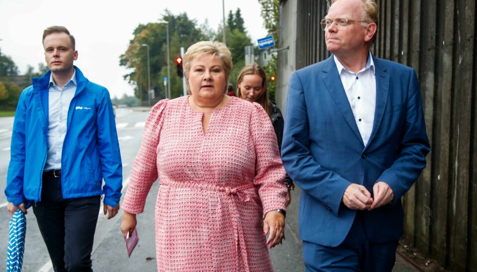 I notatet heter det at det vil være vanskelig for den ferske statsministeren å holde seg løpende orientert om Finnes' aksjeportefølje. I notatet heter det at det vil være vanskelig for den ferske statsministeren å holde seg løpende orientert om Finnes' aksjeportefølje.