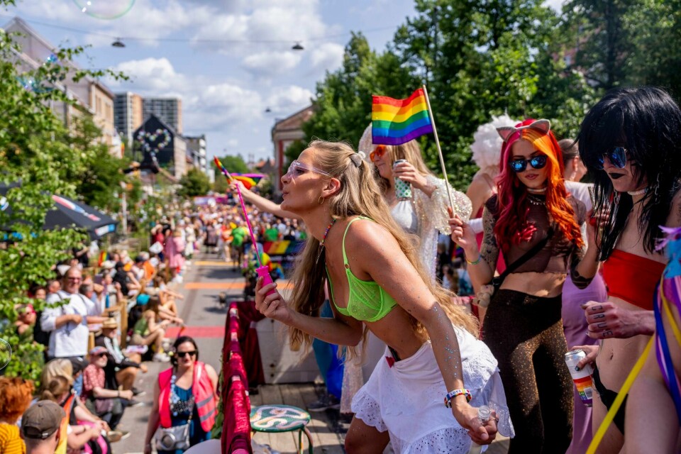 Kjønnsmangfoldet er vakkert. Ikke la mennesker med begrenset kjønnsforståelse og diskutable menneskesyn overbevise deg om noe annet, skriver Vesle Krey. Bildet er fra Pride-paraden i Oslo 1. juli i år. Oslo Pride Parade 2023