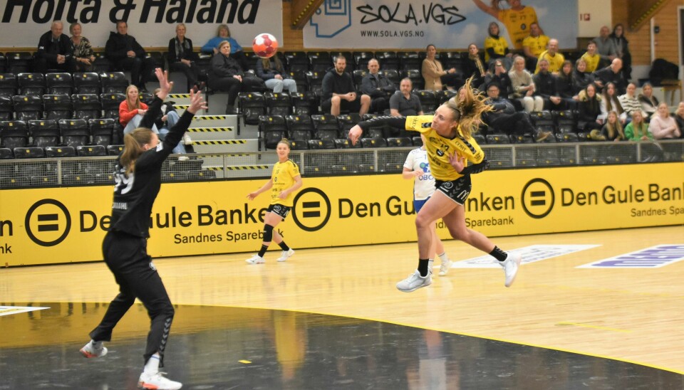 Camilla Herrem ble kåret til banens beste mot VOC Amsterdam i en oppkjørigsturnering i Spania. Camilla Herrem