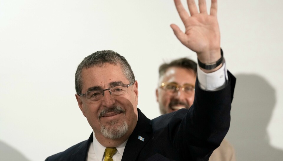 Bernardo Arévalo stikker av med seieren i den andre omgangen i presidentvalget i Guatemala. Bernardo Arévalo stikker av med seieren i den andre omgangen i presidentvalget i Guatemala. Foto: Moises Castillo / AP / NTB