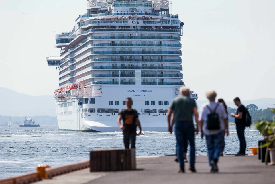 Det 330 meter lange cruise skipet Regal Princess etter besøk i hovedstaden sommeren 2019. Det ønsker MDG å sette en endelig stopper for. .