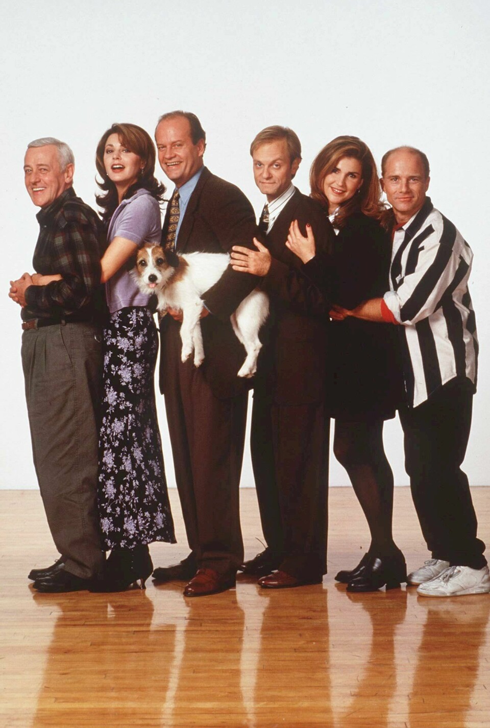 «Frasier» ble den mest populære spin off-serien da psykiateren Frasier Crane forlot baren Cheers i Boston for et nytt og bedre liv i hjembyen Seattle. Serien vant 37 Emmy-priser fra 1993 til 2004. og er stadig den mestvinnende situasjonskomedien i antall Emmy-er. Bare Frasier Crane selv – spilt av Kelsey Grammer – blir å se i den nye serien, men det utelukkes ikke gjesteopptredener av andre karakterer fra originalserien. Foto: Handout