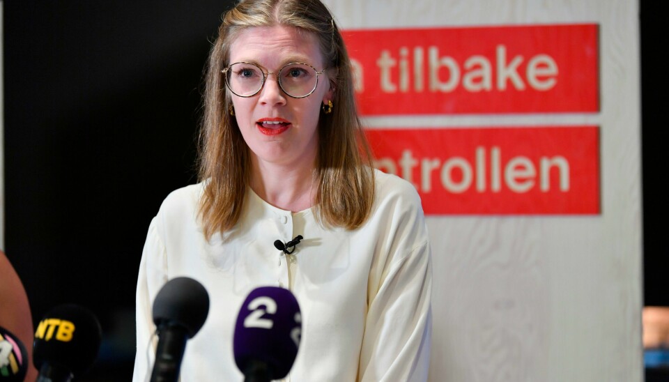 Rødt har siden solbrillesaken hatt medlemsvekst, opplyser partiet til Vårt Land. Marie Sneve Martinussen tok over som partileder etter Bjørnar Moxnes' avgang. Marie Sneve Martinussen tar over som ny leder i Rødt. På en pressekonferanse mandag sa hun at hun var sint og skuffet over måten Bjørnar Moxnes håndterte solbrillesaken. Foto: Rodrigo Freitas / NTB