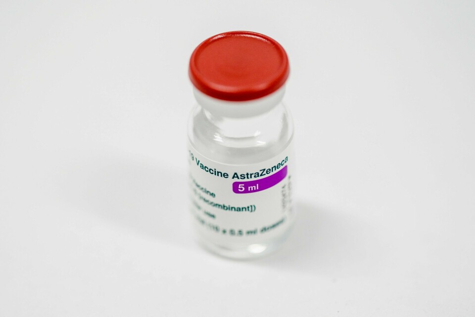 Det svensk-britiske legemiddelselskapet AstraZeneca saksøkes i Storbritannia som følge av dødsfall og bivirkninger knyttet til deres koronavaksine.