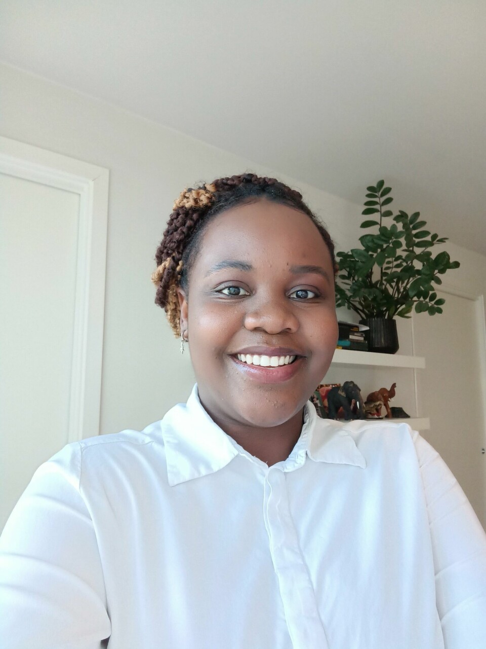 Liza Mboya fra Kenya studerer ved UiS, og må betale dyrt for det Liza Mboya fra Kenya studerer ved UiS, og må betale dyrt for det