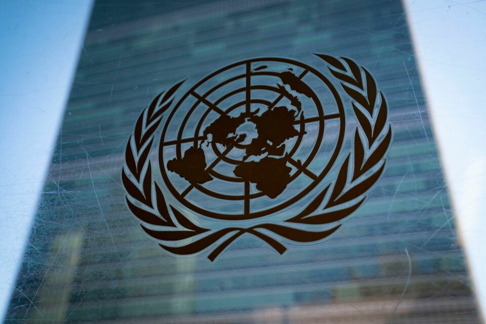 FNs hovedkvarter i Geneve. FN-organet UNOPS er under etterforskning av dansk økokrim. Foto: John Minchillo / AP /NTB