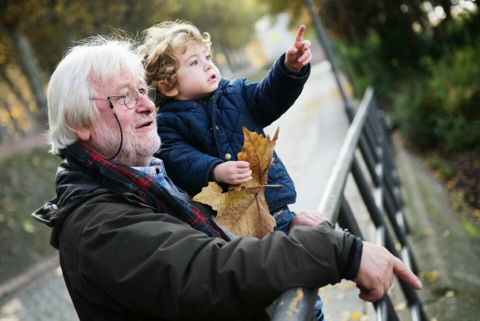 Eldre har mange felles interesser med barn og barnefamilier i hvordan lokalsamfunnet utformes, skriver Arnt-Heikki Steinbakk og Jan Erik Karlsen. Eldre har mange felles interesser med barn og barnefamilier i hvordan lokalsamfunnet utformes, skriver Arnt-Heikki Steinbakk og Jan Erik Karlsen.