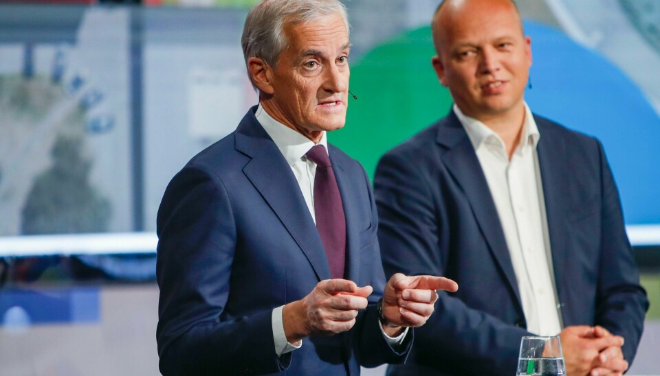 Jonas Gahr Støre (Ap) og Trygve Slagsvold Vedum (Sp) er foreløpig lunkne til tanken om et nytt eldreforlik. Jonas Gahr Støre (Ap) og Trygve Slagsvold Vedum (Sp) er foreløpig lunkne til tanken om et nytt eldreforlik. Foto: Tuva Åserud / NTB / POOL