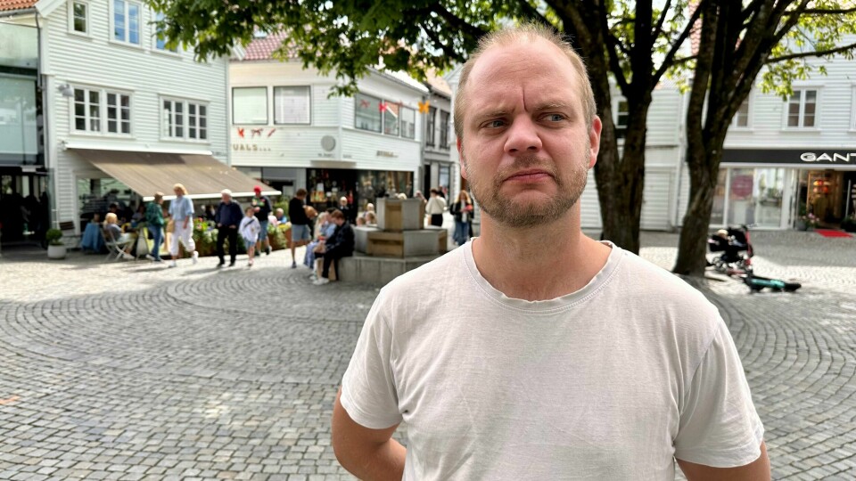 Mímir Kristjánsson (Rødt) vil tette smutthullet som kan gi grønt lys for søndagsåpne butikker i Stavanger sentrum. Mímir Kristjánsson i Rødt.