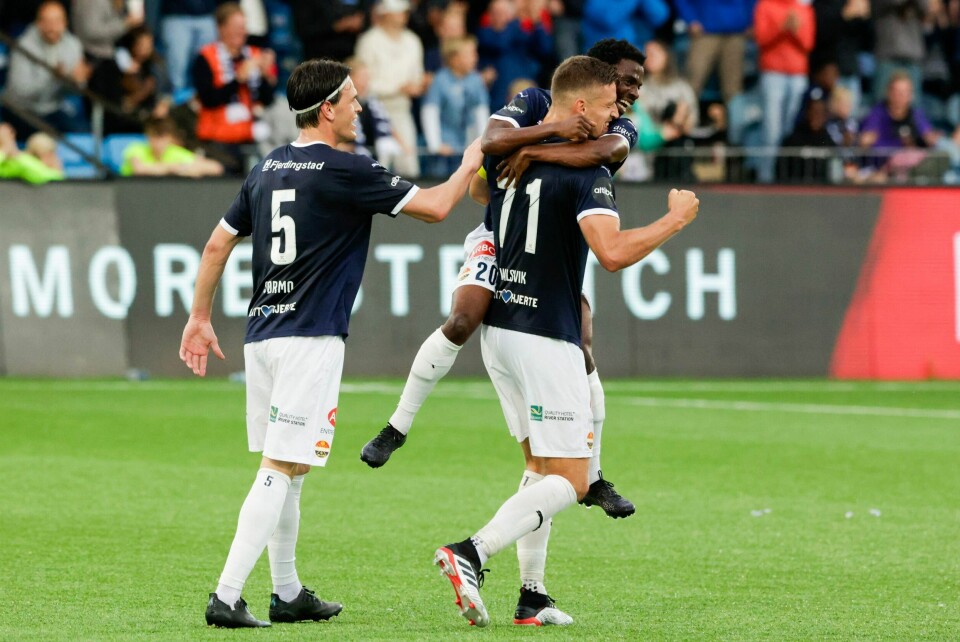Strømsgodset jubler over scoring mot Stabæk. Strømsgodset jubler over scoring mot Stabæk.Foto: Alf Simensen / NTB