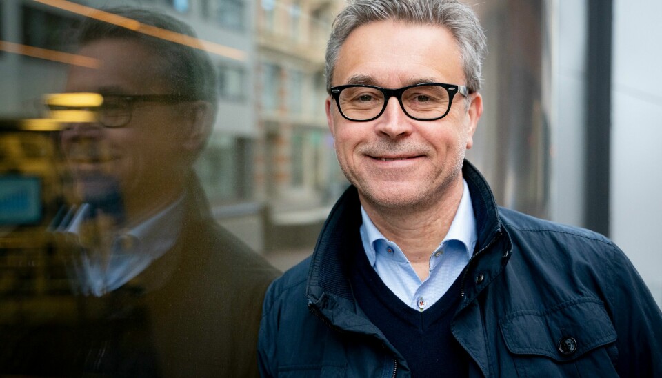 Tidligere fiskeri- og sjømatminister, Odd Emil Ingebrigtsen (H), kan smile for at han nå kan ta over ordførerstolen fra Arbeiderpartiets Ida Marie Pinnerød, som gir seg i lokalpolitikken. Fiskeri- og sjømatminister Odd Emil Ingebrigtsen (H) vil femdoble produksjonen av norsk laks og aure innan 2050. Foto: Fredrik Hagen / NTB / NPK
