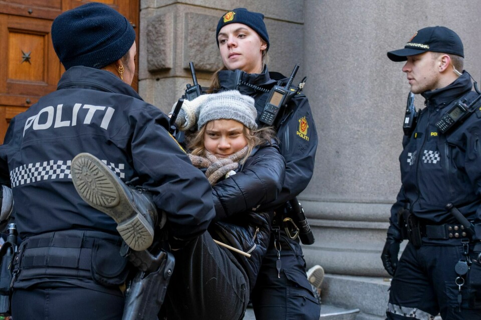 Greta Thunberg her fotografert tidligere i år, da hun og andre aksjonister ble båret bort fra Klima- og miljødepartementet etter å ha protestert mot at vindturbinene på Fosen ikke var revet. Greta Thunberg her fotografert tidligere i år, da hun og andre aksjonister ble båret bort fra Klima- og miljødepartementet etter å ha protestert mot at vindturbinene på Fosen ikke var revet.