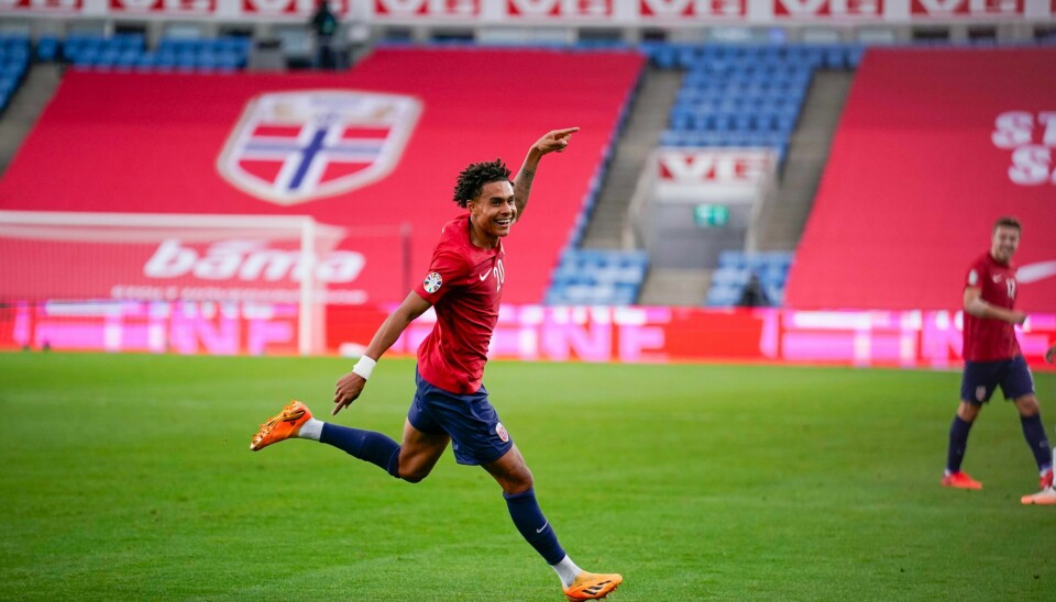 Antonio Nusa fikk en debutkamp han neppe vil glemme. Han serverte scoring og målgivende på Ullevaal stadion. Antonio Nusa fikk en debutkamp han neppe vil glemme. Han serverte scoring og målgivende på Ullevaal stadion.