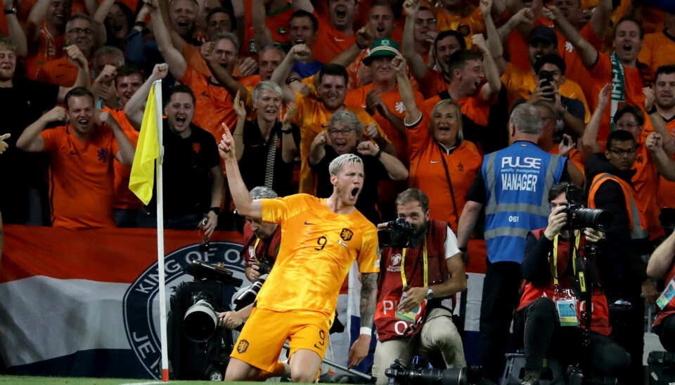 Wout Weghorst jubler for scoring mot Irland søndag. Wout Weghorst jubler for scoring mot Irland søndag. Foto: Donall Farmer / PA via AP / NTB